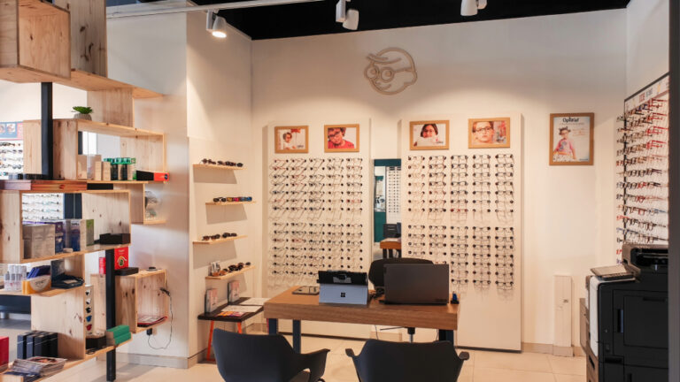 interieur-magasin-optique-optique-de-bourbon-saint-pierre