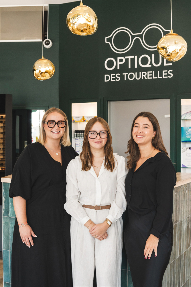 equipe-opticiennes-magasin-optique-des-tourelles-davezieux