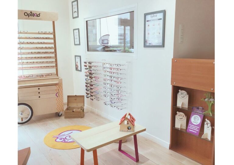 interieur-magasin-optique-optique-d-olt-espalion
